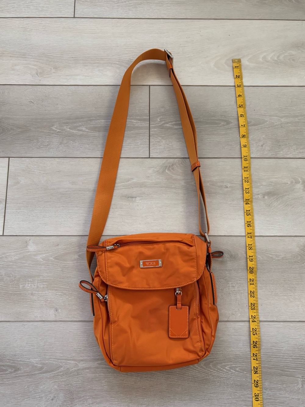 EUC Tumi Voyageur Lugano Messenger Bag Tangerine - Picture 14 of 14